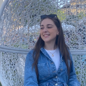 Alice, Babysitter a Schio