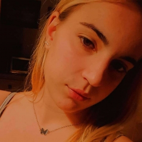 Debora, Babysitter a Pavone del Mella