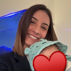 Giusy, Babysitter a Alghero