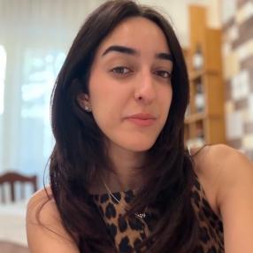 Anna, Babysitter a Baronissi
