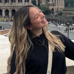 Giusy, Babysitter a Qualiano