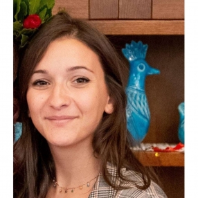 Elisa, Babysitter a Città metropolitana di Sassari
