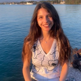 Greca, Babysitter a Quartucciu