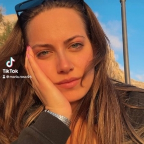 Maria Rosa, Babysitter a Palermo