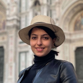 Hossna, Babysitter a Vigevano