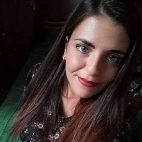 Viviana, Babysitter a Acireale