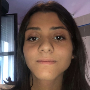Ylenia, Babysitter a Barzanò