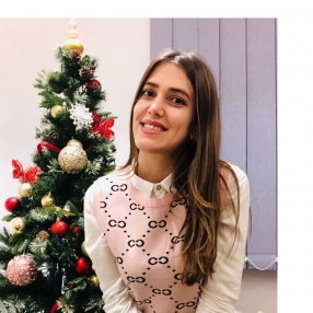 Merita, Babysitter a Comiso