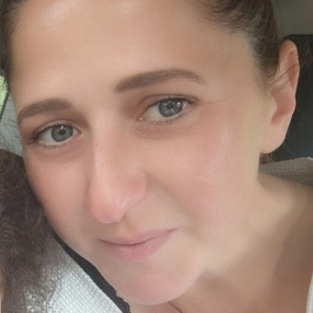 Lucia, Babysitter a Montecosaro