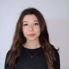 Martina, Babysitter a Campi Bisenzio