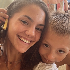 Emily, Babysitter in Ostra