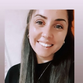 Mery, Babysitter a Feltre
