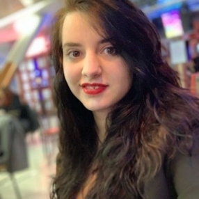 miriam, Babysitter a Villafranca di Verona