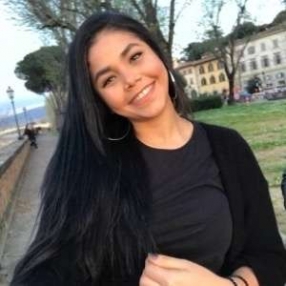 Thais , Babysitter a San Donaci