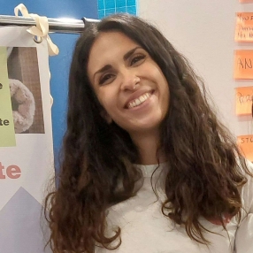 Nur, Babysitter in Bari