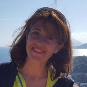 Rossella, Babysitter in Monte di Procida