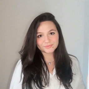 Beatrice, Babysitter a Biella