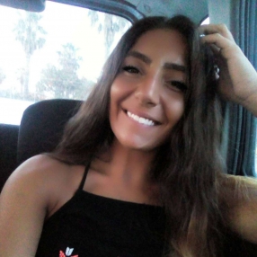 Paola, Babysitter a Sant'elpidio A Mare