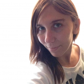 Elisa, Babysitter a CASTEGNATO