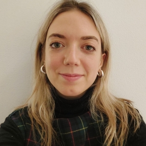 Serena Zoe, Babysitter in Faenza