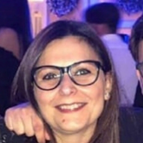 Vincenza, Babysitter a Santa Maria A Vico