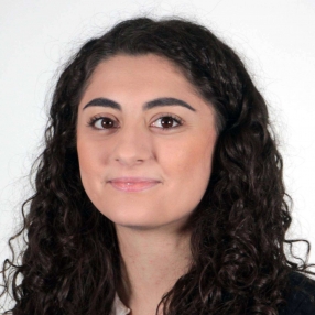 Arianna, Babysitter in Arona
