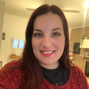 Valeria, Babysitter a Vallese