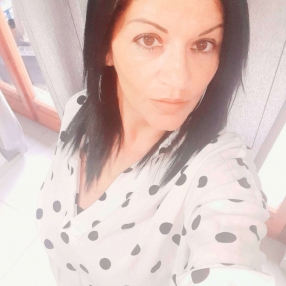 Samantha, Babysitter in Vallecrosia