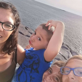 Moni, Babysitter in Iglesias