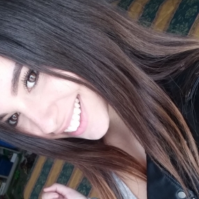 Monica, Babysitter a Bareggio
