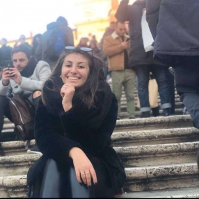 Gloria, Babysitter in Diano Marina