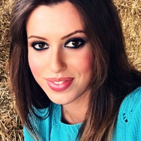 Valentina, Babysitter a Antegnate