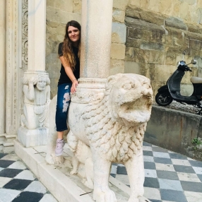 Arianna, Babysitter a Brembate di Sopra