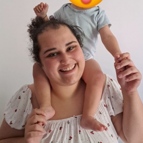 Ajsha, Babysitter in Pescara
