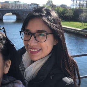 Hana, Babysitter a Bareggio