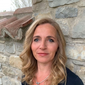 Cinzia , Babysitter a Castellarano