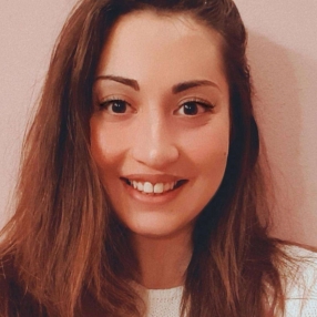 Ylenia, Babysitter a Usmate-velate