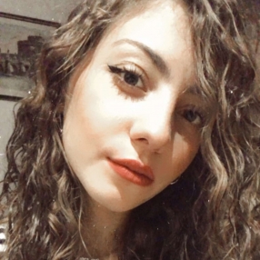 Eva, Babysitter a Baronissi