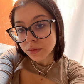 Gloria, Babysitter a San Cassiano