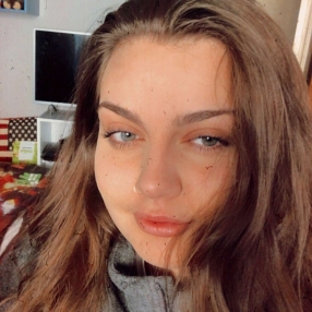 Benedeta, Babysitter in Verbania