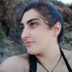 Ilenia, Babysitter a Ponte San Nicolò