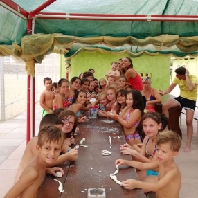 Vivienne, Babysitter a Savignano sul Rubicone