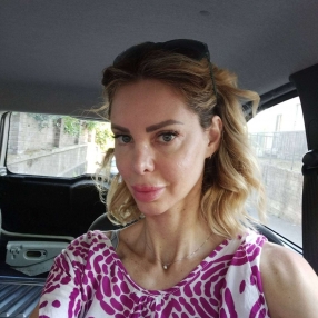 Manuela, Babysitter a Gavi