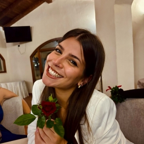 Valeria, Babysitter in Iglesias