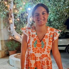 Donatella, Babysitter in Monopoli