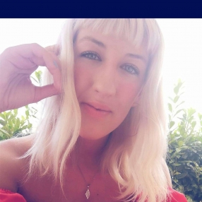 Carolina, Babysitter a Valsamoggia