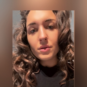 Virginia, Babysitter a Riccione