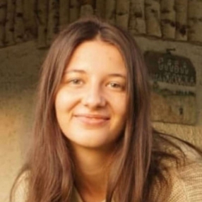 Roberta, Babysitter a Arona