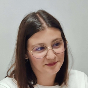 Federica, Babysitter a Torrazza