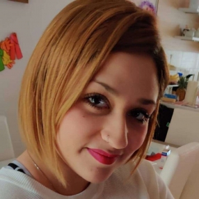 Giulia, Babysitter in Lombardia